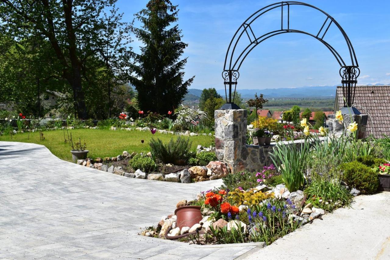 Škofljica Apartmaji Lejardin מראה חיצוני תמונה